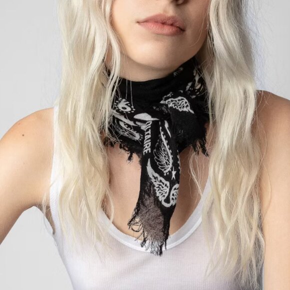 Nuage Nano Cashmere Scarf from Zadig&Voltaire - Picture 4 of 9